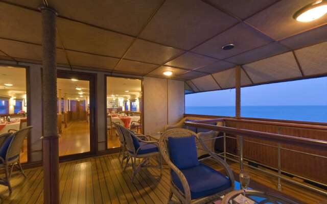 The Oberoi Vrinda, Luxury Kerala Cruiser