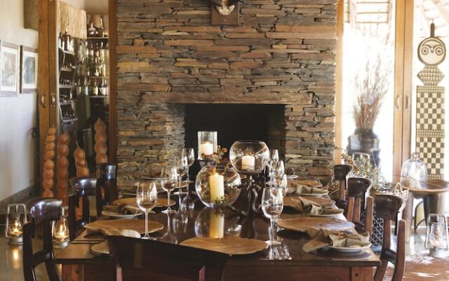 Tuningi Safari Lodge