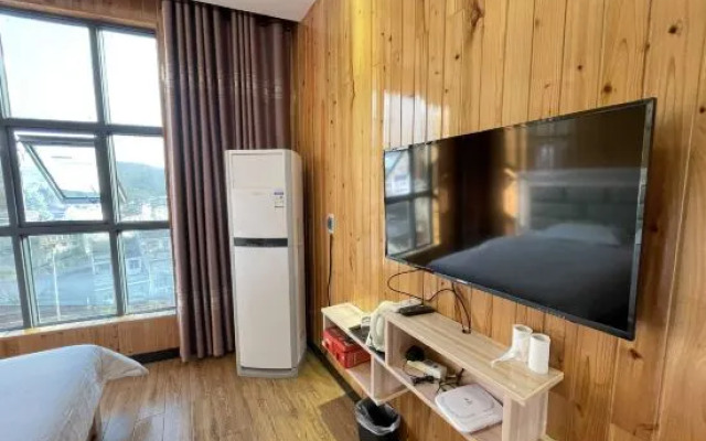 Furong Town Qizige Meisu