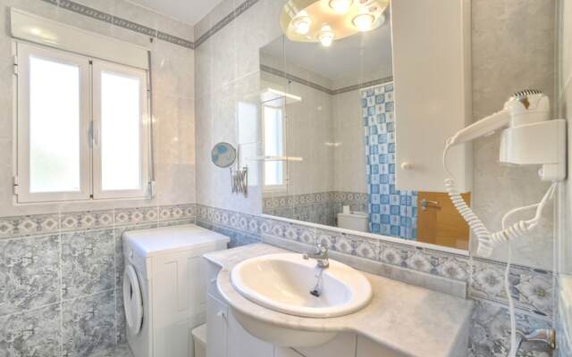 Villa - 2 Bedrooms with Pool and WiFi - 104987