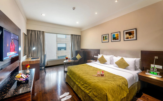 The Golden Palms Hotel & Spa Delhi – Guest Rooms – Delhi