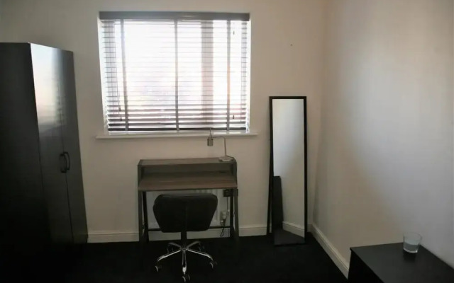 NEW Vibrant 3BD House in Coventry West Midlands