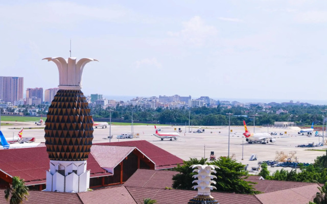Sanya Phoenix  Airport Hotel