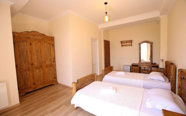 Family Hotel