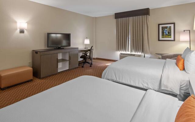 Best Western Plus Kendall Hotel & Suites