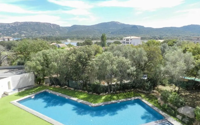 Studio Standing avec terrasse et Piscine