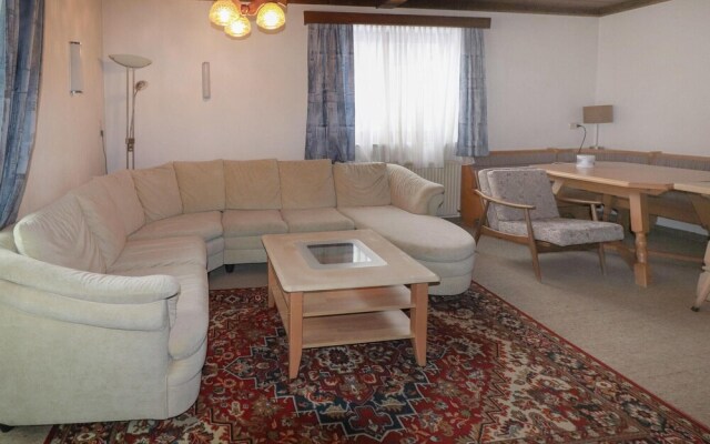Beautiful Caravan in Gosau With 6 Bedrooms and Wifi