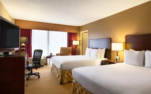 Radisson Rochester Riverside