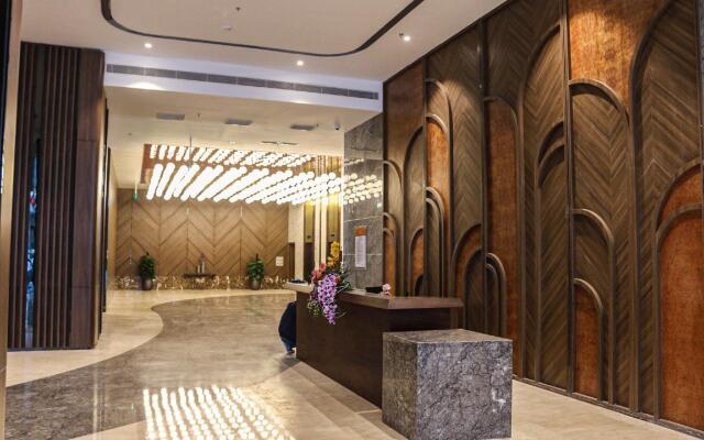 Muong Thanh Luxury Ha Long Centre Hotel