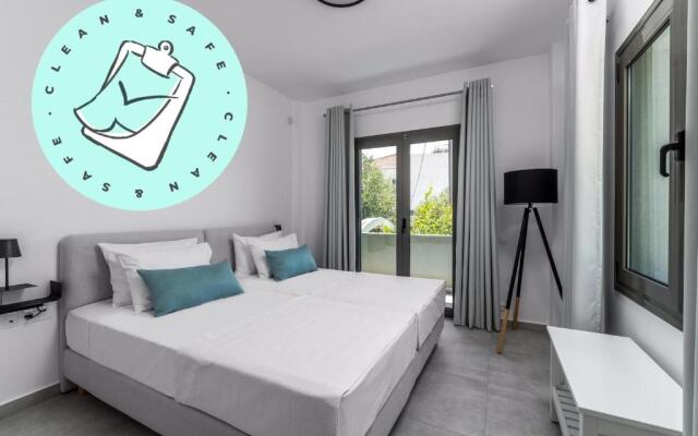 Nama LUXURY Villa 250m from the sea @Makry Gialos