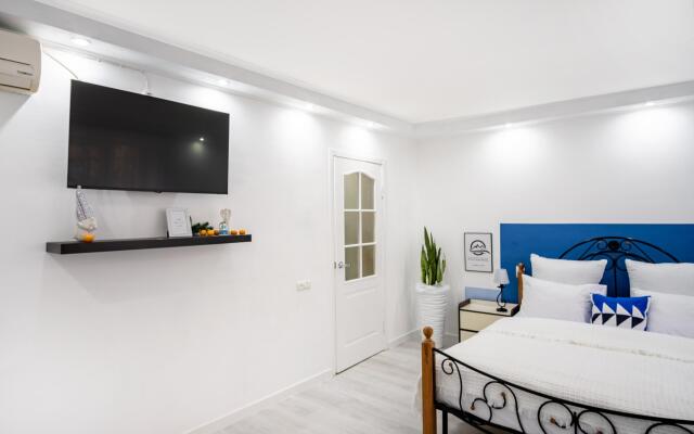 Жилье на водах на проспекте Калинина