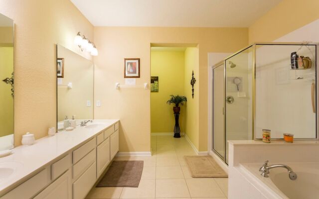 Comfortable Vacation Apartment 266643