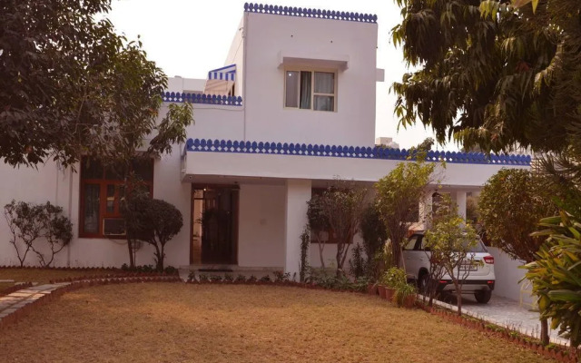 OYO 10963 Hotel Guman Auberge