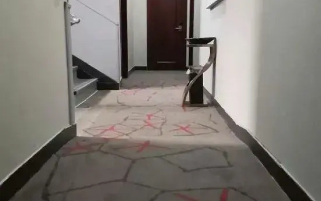 Junyi Chain Hotel (Lan County Bus Station)