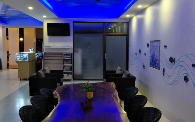 New Travel Beach Resort