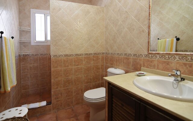 Detached house in mountain setting with great views in Mijas