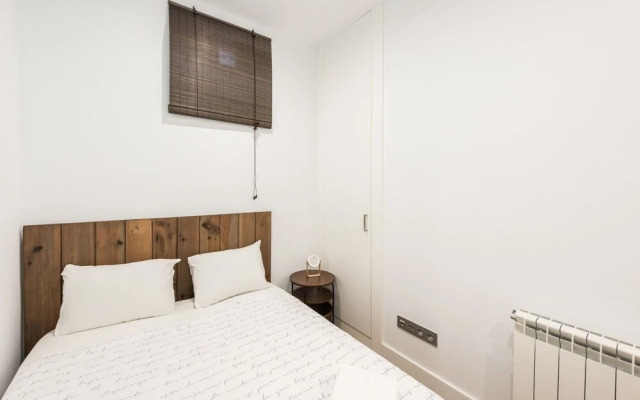 La Casa del MesÃ³n de Paredes