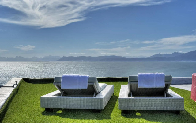Sea Star Lodge