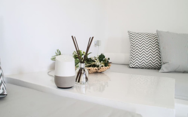 OW Andros - Luxury Suites