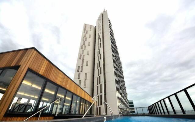 Royal Stays Apartments Docklands