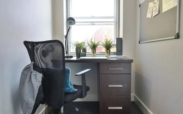 Student Only Dean Clarke Lofts