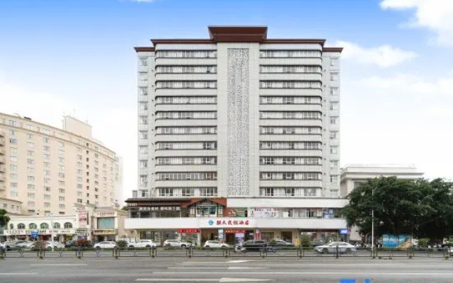 Sanya Yintian Resort (Dadonghai Dpineapple Summer Department Store)