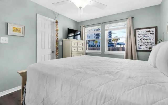 Beachview 101- Beaches and Moonbeams