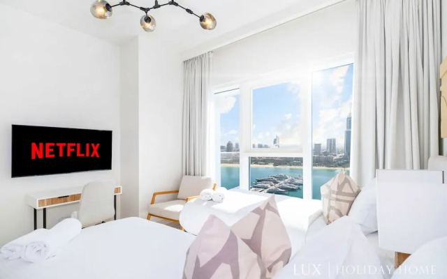 LUX  Luxury Sunrise Beachfront Suite 1