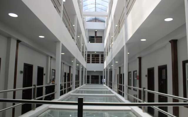 Hotel Grand One Plaza