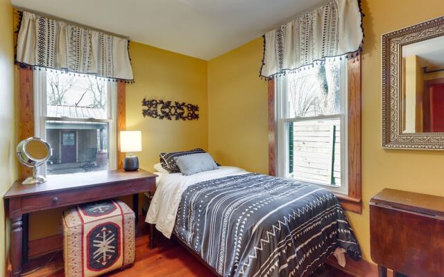 Fayetteville Home w/ Patios Near Town & University