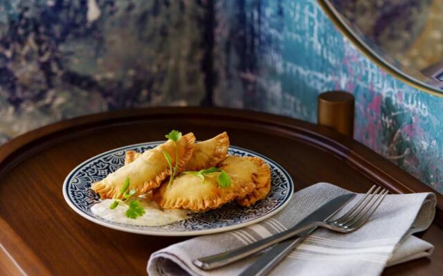 AC Hotel St. Petersburg Downtown