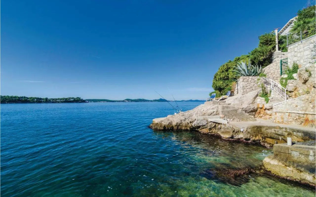 Two-Bedroom Holiday Home in Dubrovnik