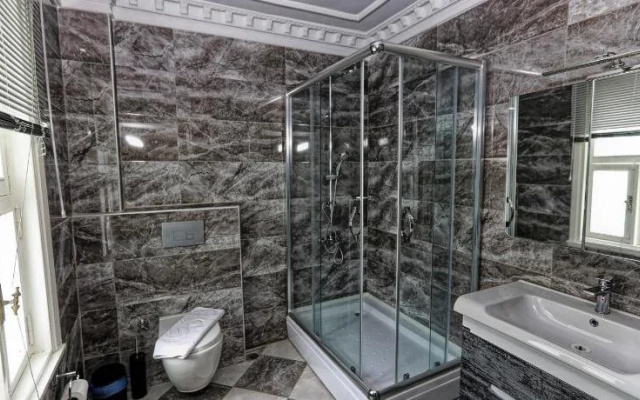 Romantic Mansion