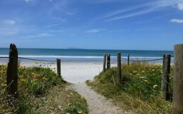 The Jandal - Waihi Beach Holiday Home