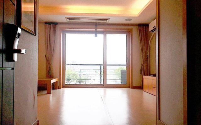 Hantan River Spa Hotel