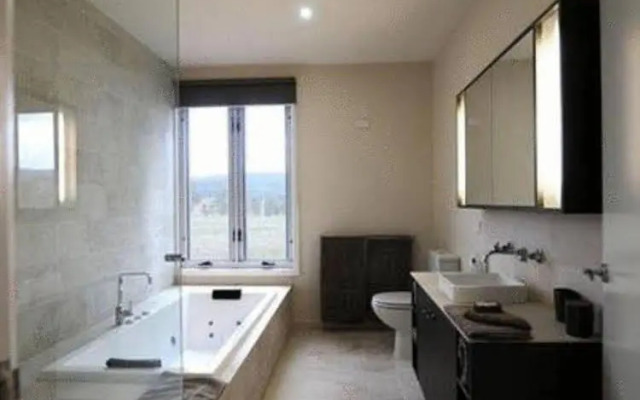 Eco-luxe @ Mount Avoca Hotel