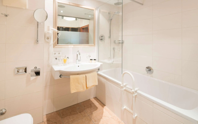 Hotel Goldener Adler, Bw Signature Collection