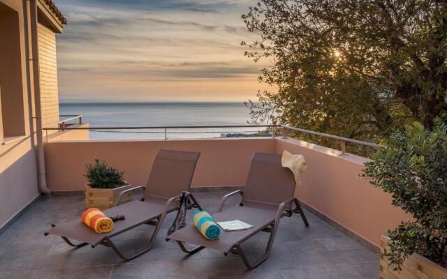 Stella in the Village Suites