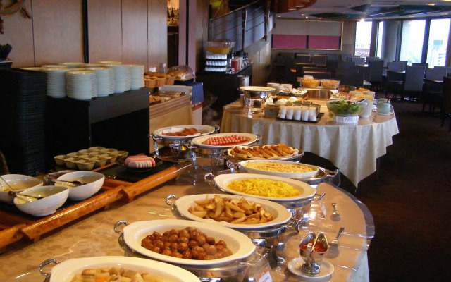 Breezbay Hotel Resort and Spa