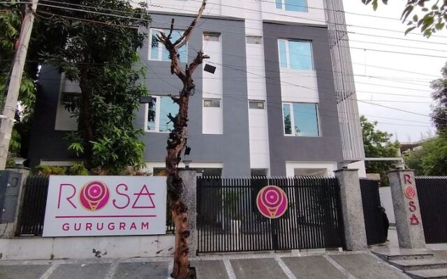 ROSASTAYS Gurugram Sec 31