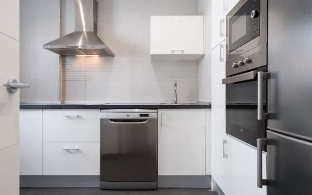 Apartamento Nuevo y Moderno 3A