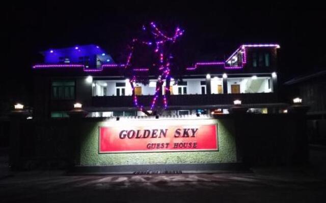 Kayan Golden Sky Motel