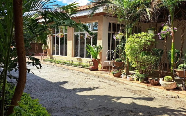 Stay.Plus Utawala Holiday House