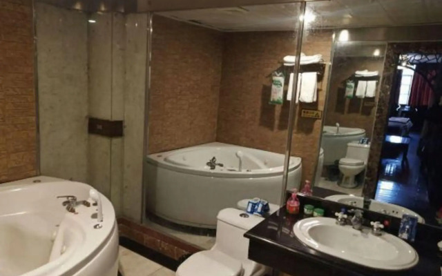 Nanyue Business Hotel