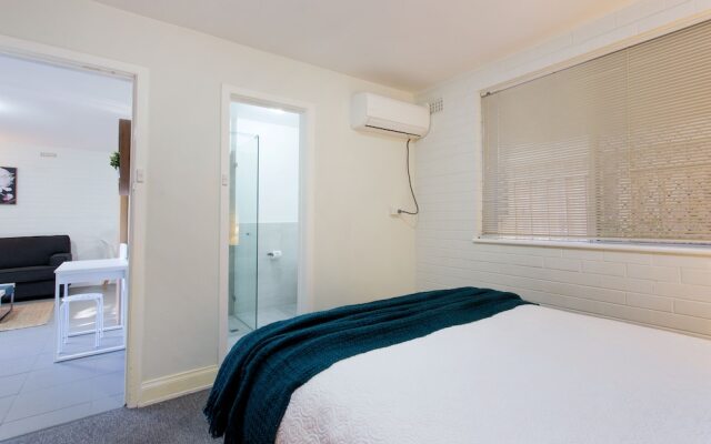 Hensman Road Apartment Shenton Park