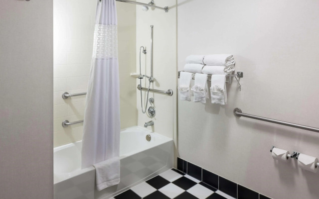 Hampton Inn San Diego-Downtown