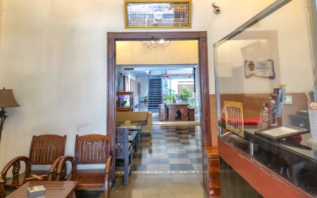 RedDoorz Syariah @ Jalan Buring Malang