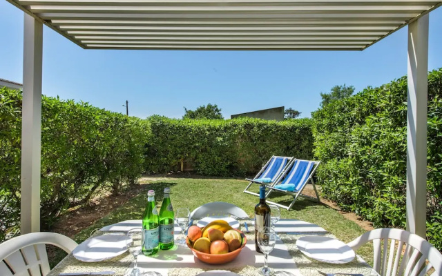 Sunny Villa With Pool Access - Laid-back Holiday Escape