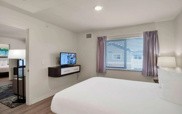 WaterWalk Extended Stay by Wyndham Charlotte - Arrowood
