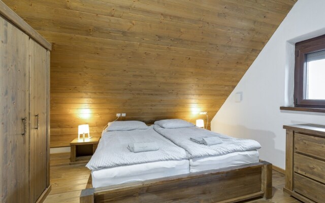 Pannonian Duplex 11